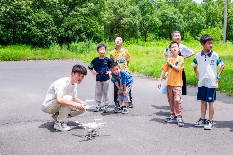 888_0851(1).jpg 888_0851(1).jpg