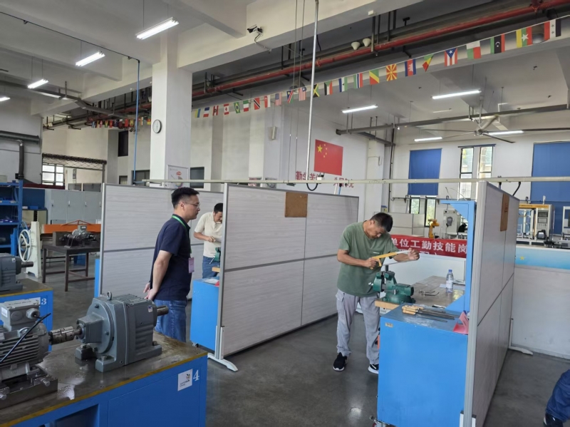 318763e3c6557a2e8c457854fa9f306d.jpg 318763e3c6557a2e8c457854fa9f306d.jpg